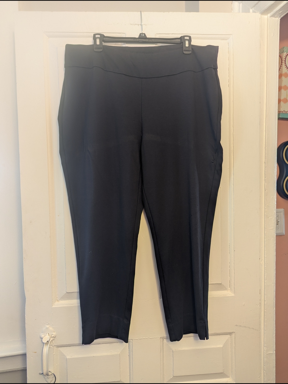 Zac & Rachel Black Cropped Ponte Pull-On Pants